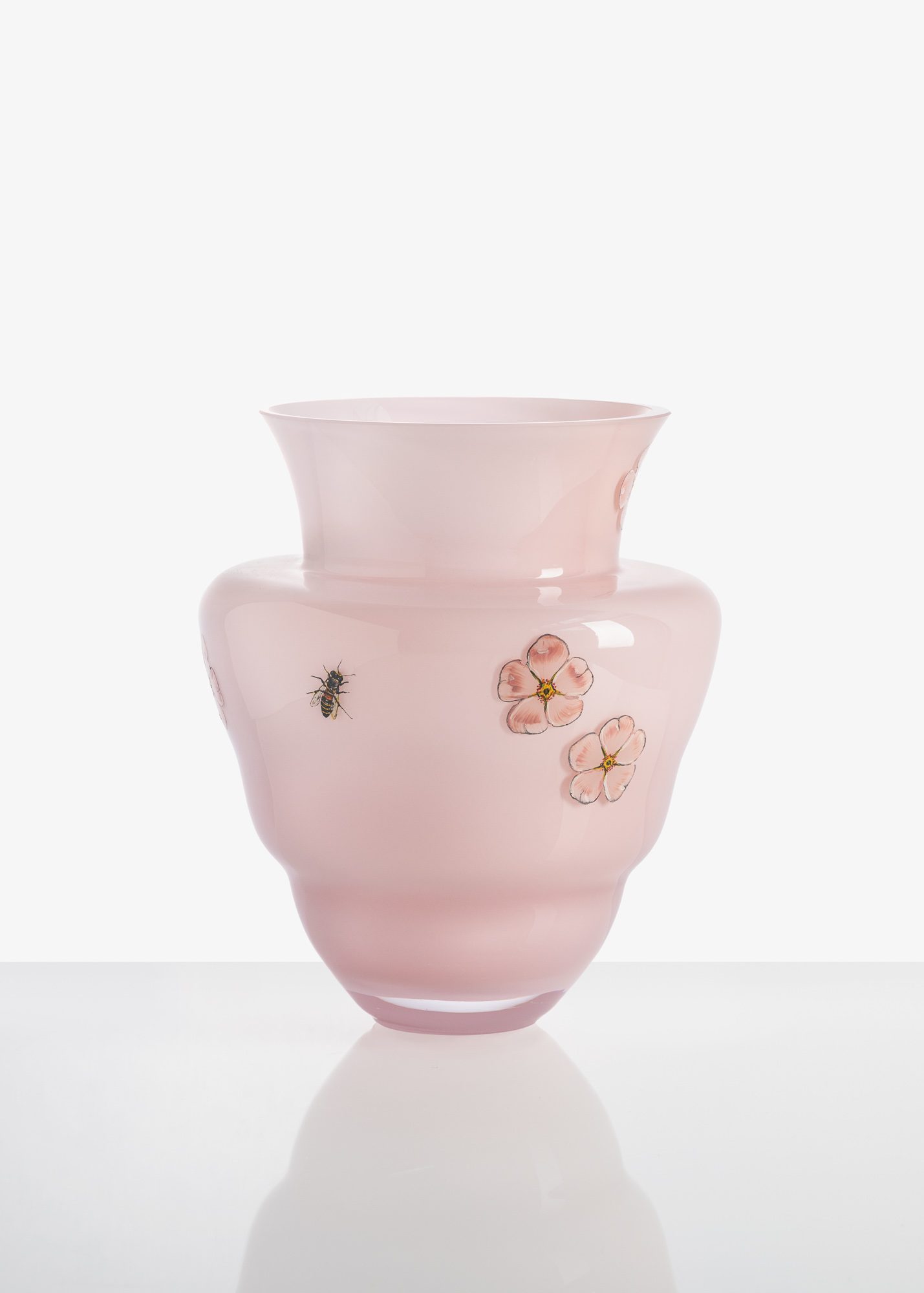 Maison Sisley vase with bee