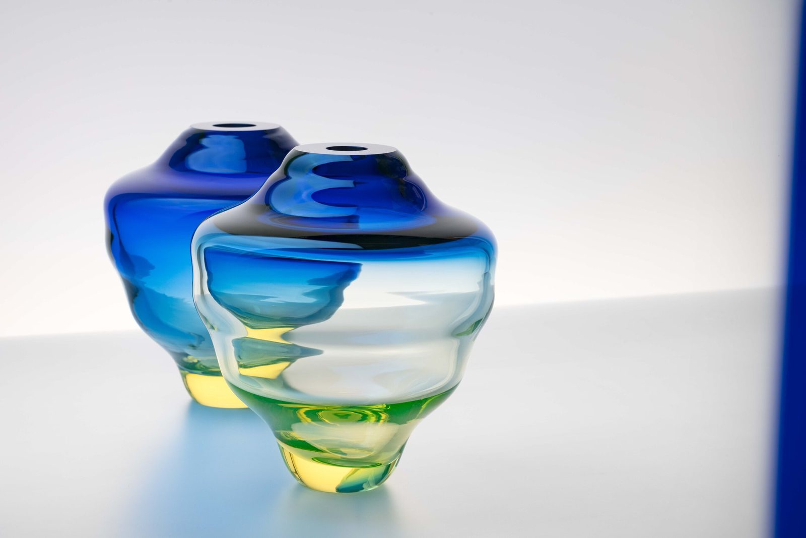 Trifid uranium glass vase, Photo 2